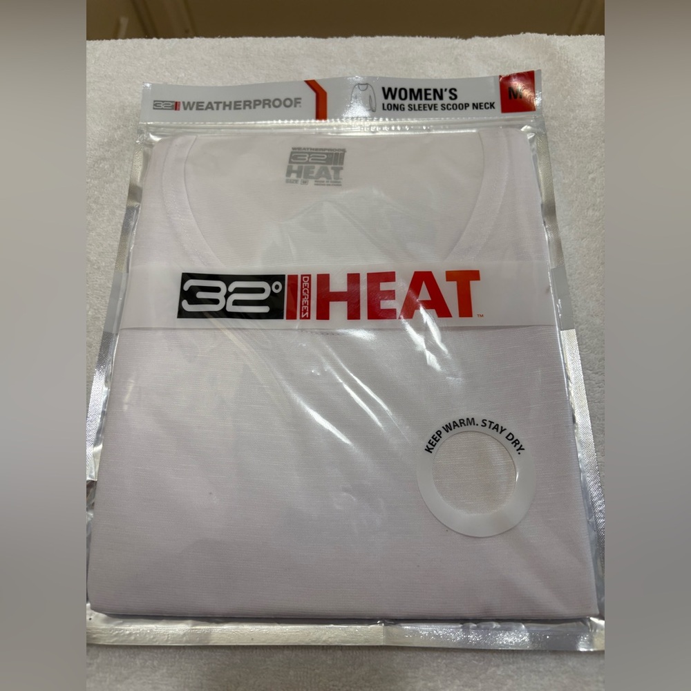 32 Degree Heat Long Sleeve Shirt- Women’s Size Medium (8-10)
